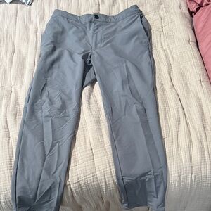 Banana Republic Men's Light Gray Chino-Style Performance Pants